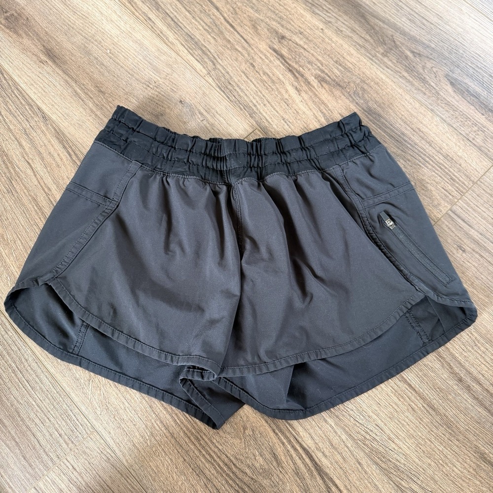 Lululemon Tracker Low-Rise Lined Short 3"5  Black Women's Size 4 Pocket